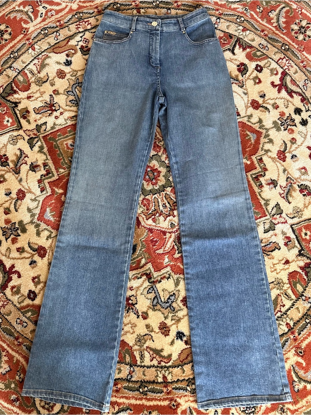 Women's Blue Wide-Leg Jeans - Classic Flare Fit